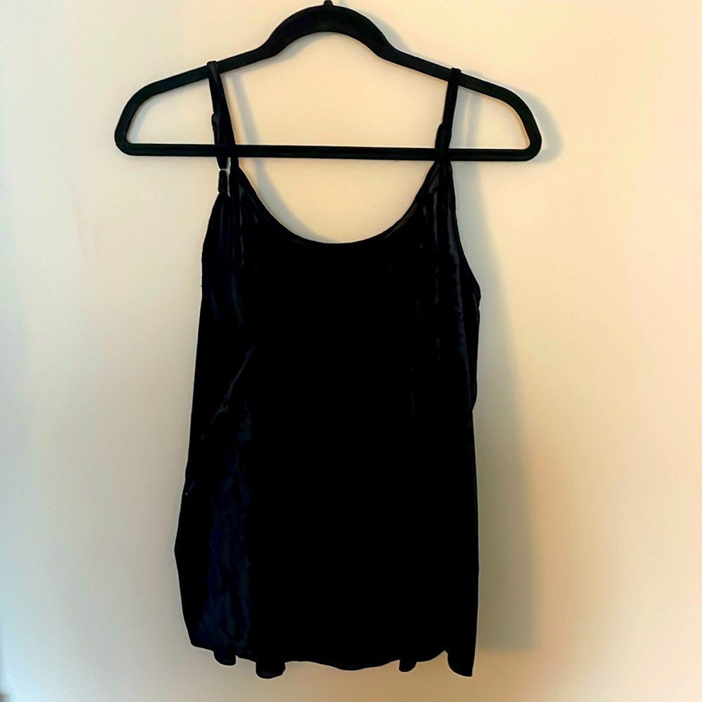 NWT Apt 9 Black Velvet Tank Top
